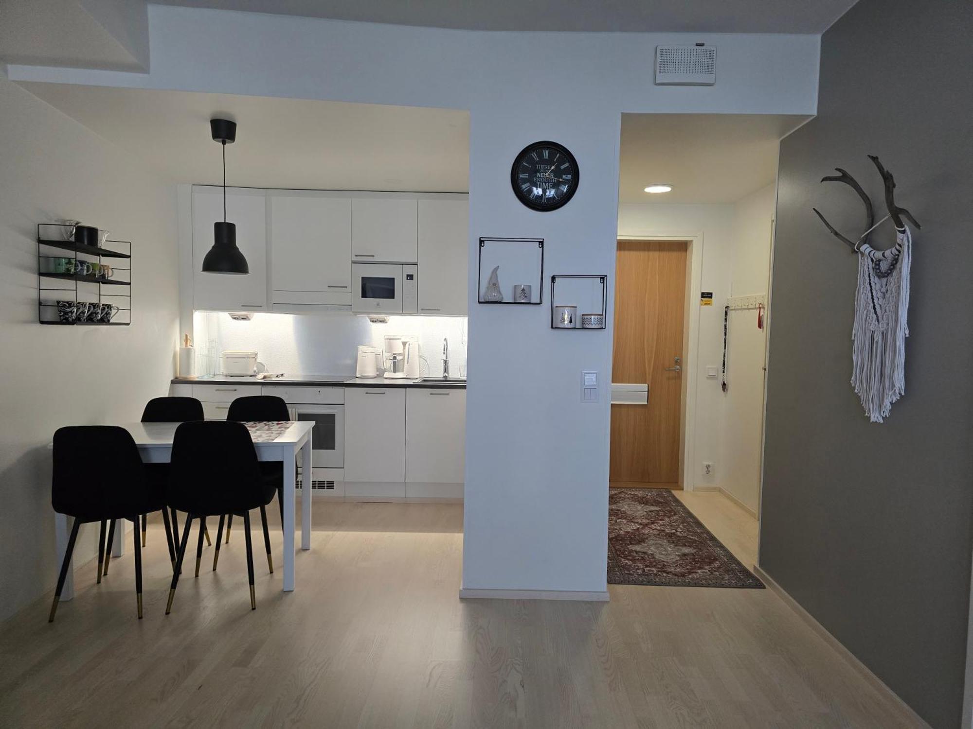 Uusi Kotoisa Kaksio Yksityissaunalla Rovaniemi